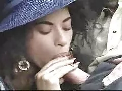 Va à Med avec sa film lesbien vintage mère ivre.