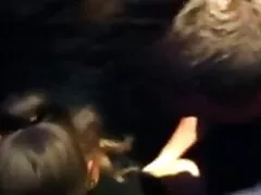 Installez video sensuelle lesbienne une caméra amateur et démarrez l'opération