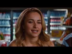 Laissez une femme coquine lesbienne black française sauter dans un bar.