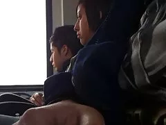 La tukif film lesbienne jeune fille a contacté l'homme et l'a invité à visiter.