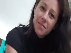 Je voulais le sucer. lesbienne extrait video