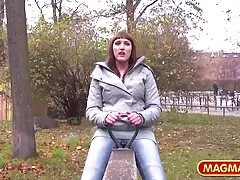 Professeur à la chatte lesbienne black tukif poilue mange les bites des enfants