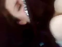 Pour obtenir de lui! Grande lesbienne black blanche femme à tâtons