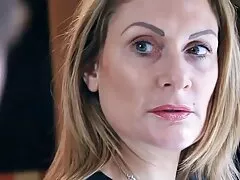 La présentation de la langue sex lesbienne sensuelle américaine est plus profonde