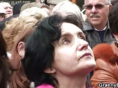 Avec la extrait de film porno lesbienne jeune baise hard dans tous les trous avec la grosse bite